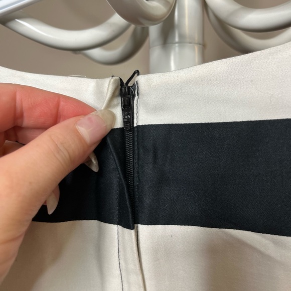 Dress size 10 - Picture 2 of 4